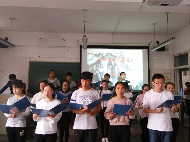文学院举办第四届“国学经典”朗诵比赛