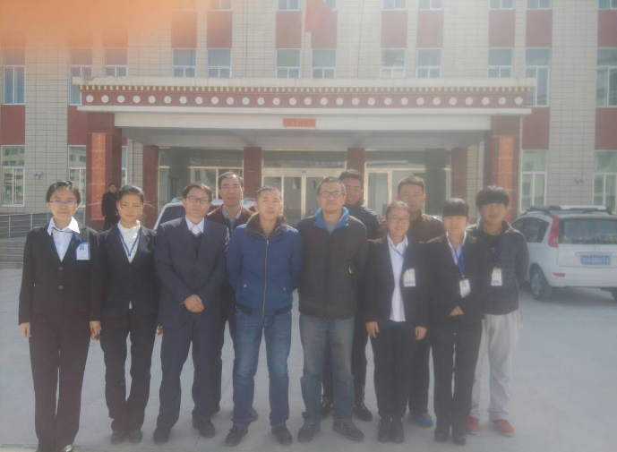 文学院领导检查秘书学系专业实习工作