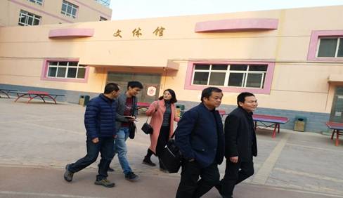 十大网投平台信誉排行榜最新到福利西路小学检查实习工作